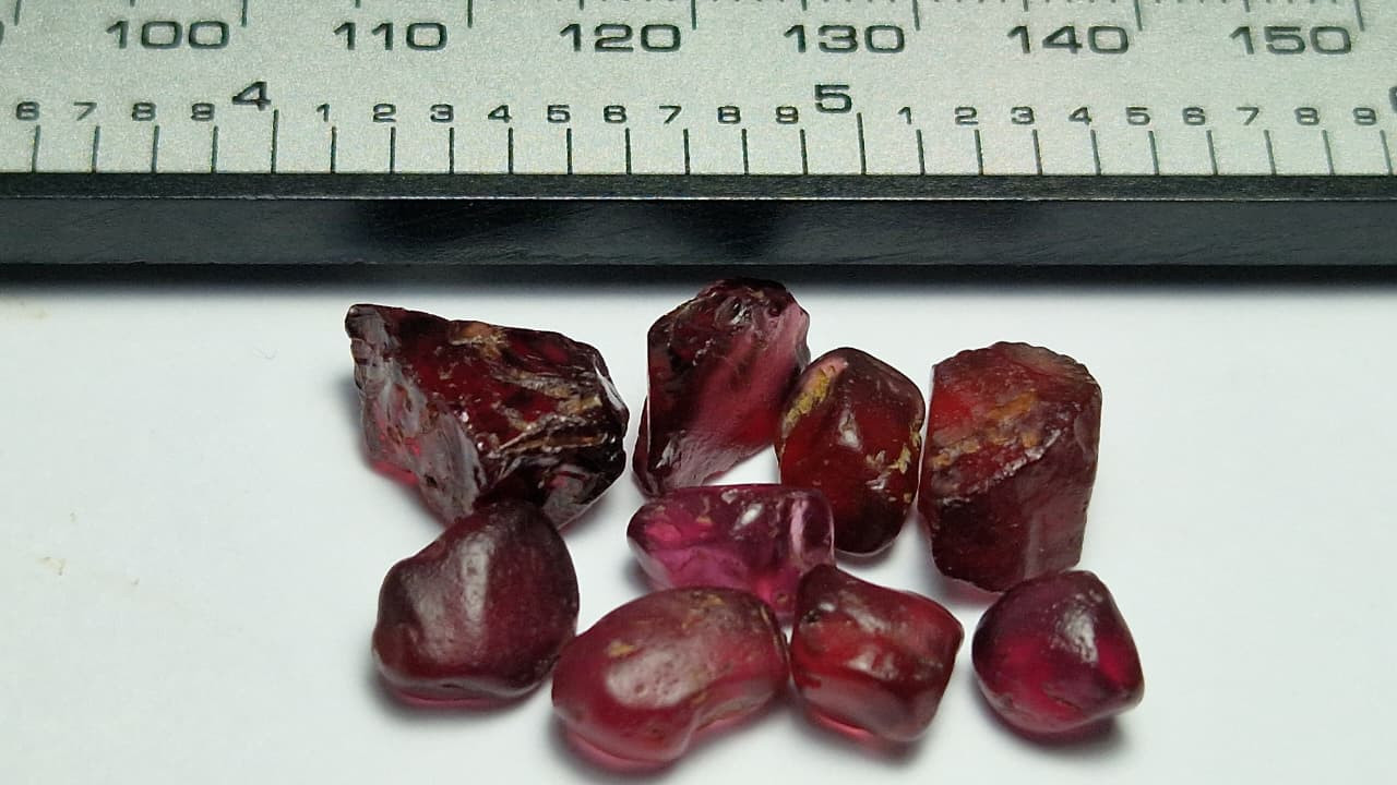 36 Ct Rhodolite Garnet from Africa — view 2